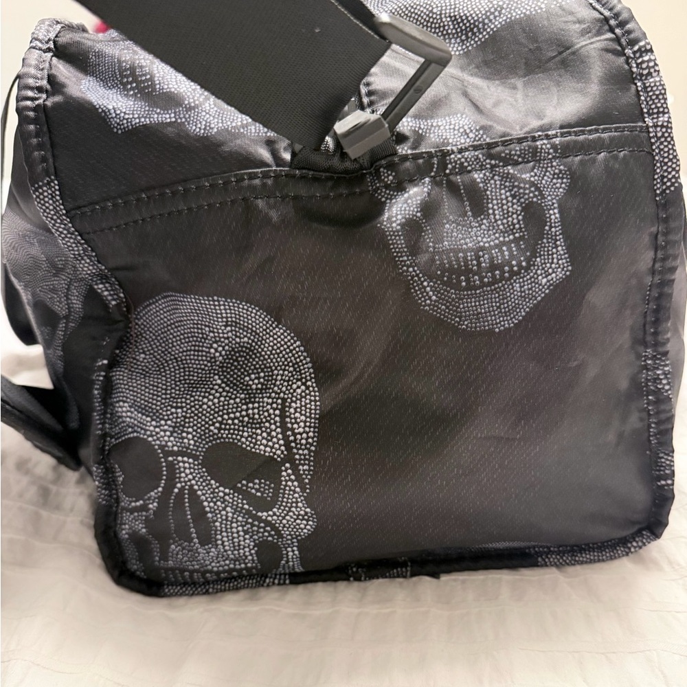 Terez x Go!Sac Premium Gym Bag | Crystal Skulls - Picture 6 of 11
